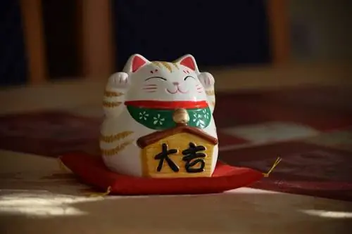 Մանեկի-Նեկո. Ճապոնական ճապոնական բախտավոր կատուն (Պատմություն & Իմաստ)